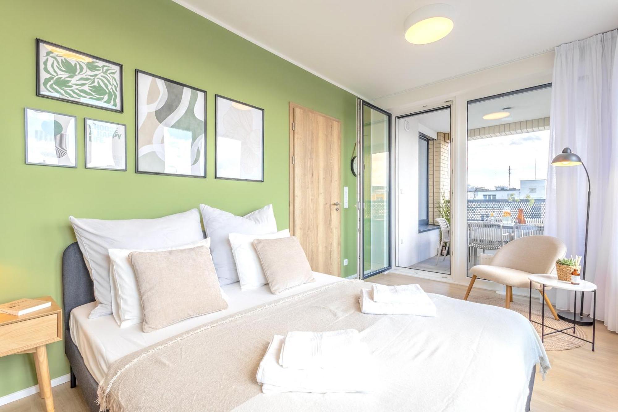Bright 2Br - 8Th Floor, Balcony, Free Parking - By Gravity Prague Appartement Buitenkant foto