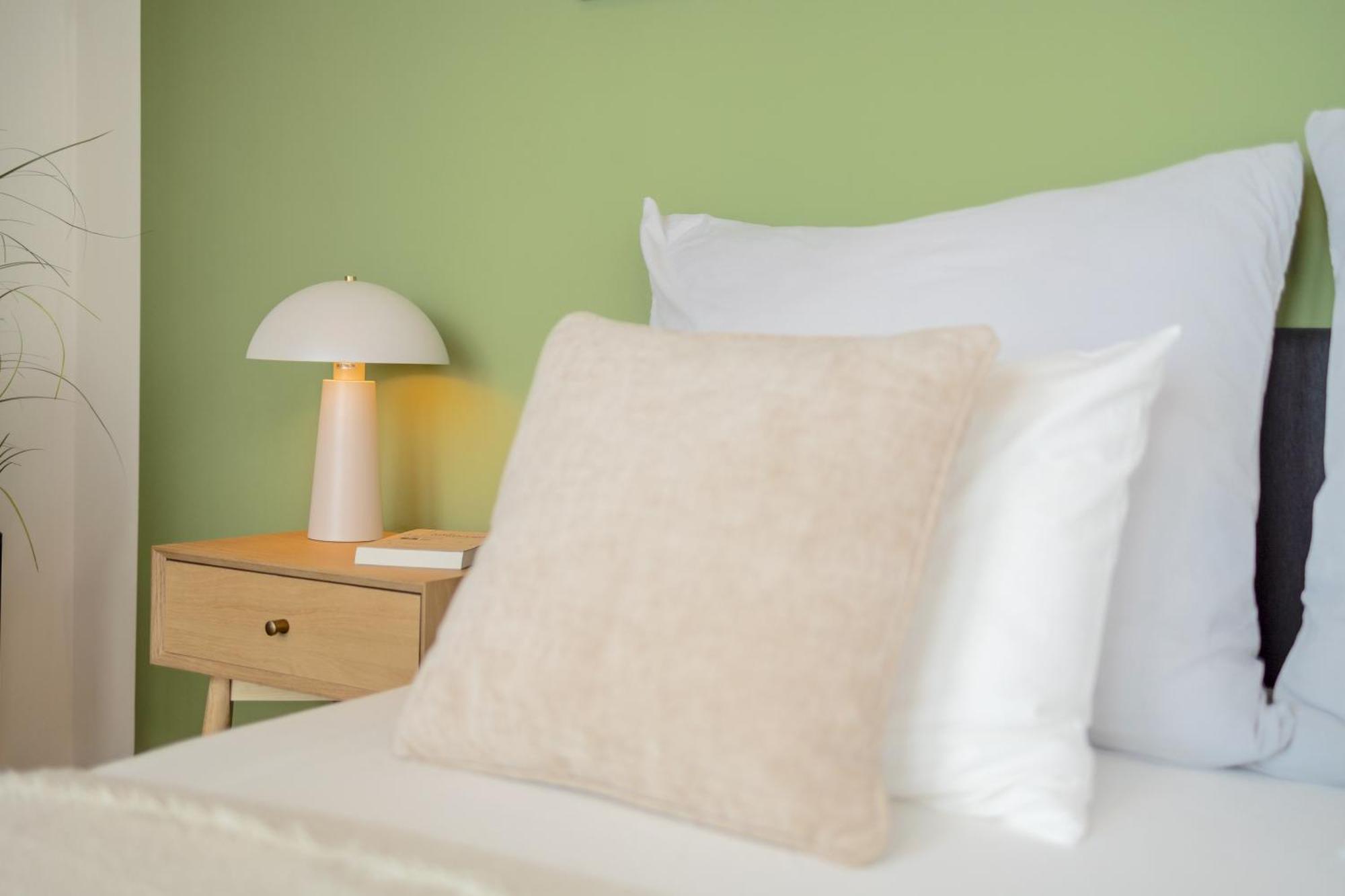 Bright 2Br - 8Th Floor, Balcony, Free Parking - By Gravity Prague Appartement Buitenkant foto
